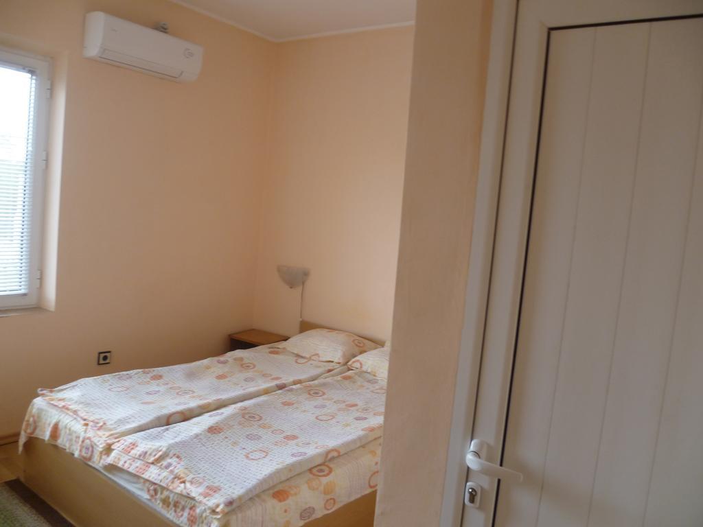 Stai Za Gosti Venera Hisarja Exterior foto